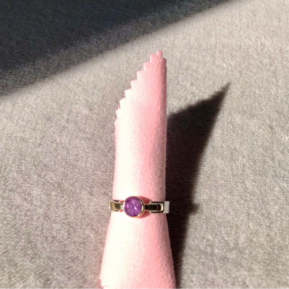 Sterling Silver & Amethyst Ring - Picture 4 of 7